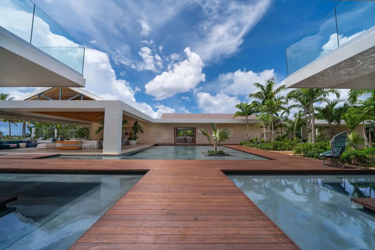 Villa view.
